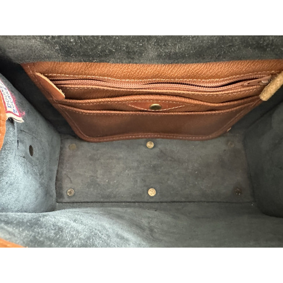 Dooney & Bourke Essex Shoulder Bag Vintage All Weather Leather Classic Black Tan - Picture 15 of 16